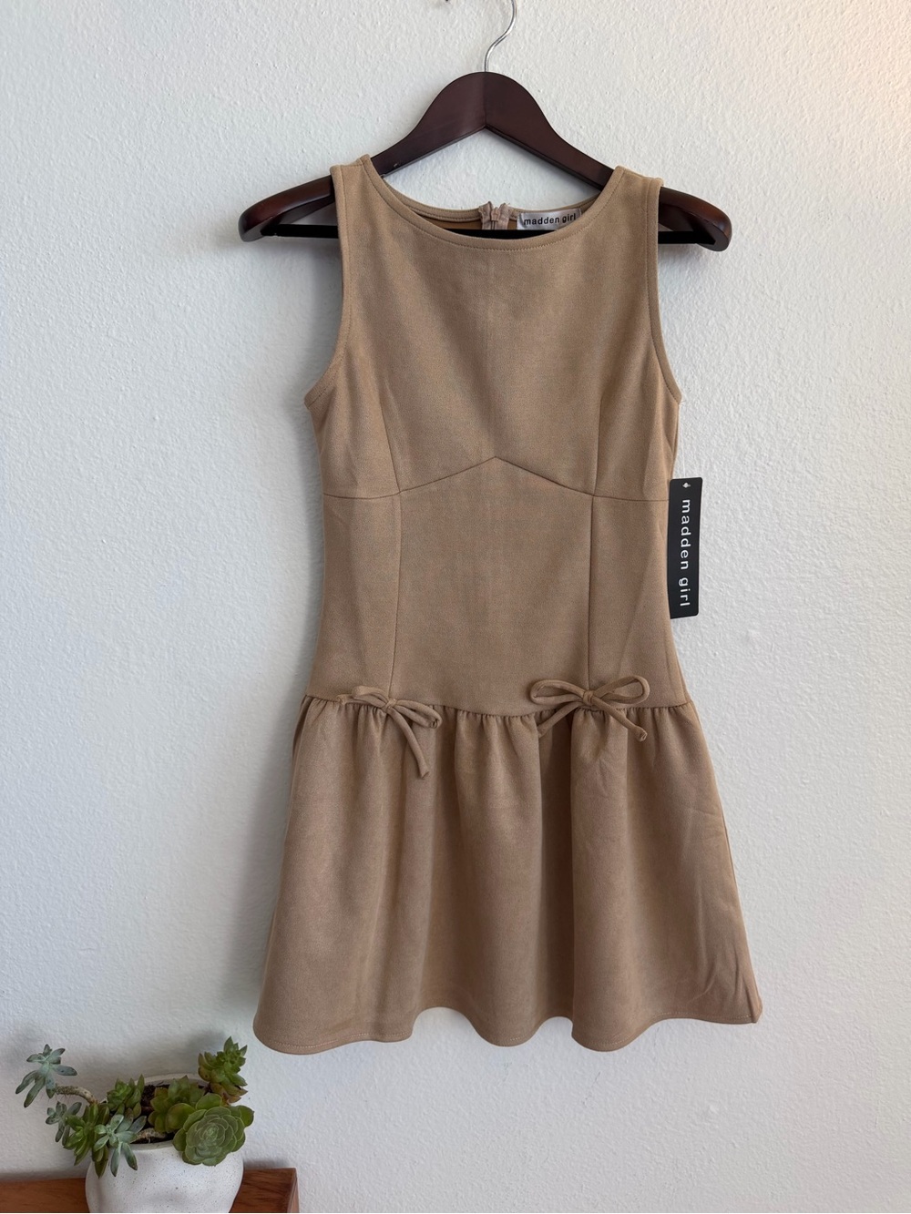 Madden Girl Suede Mini Dress | Size Medium | NWT 🏷️
